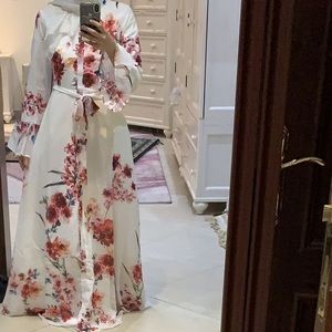 White and red maxi gown dress - short / petite